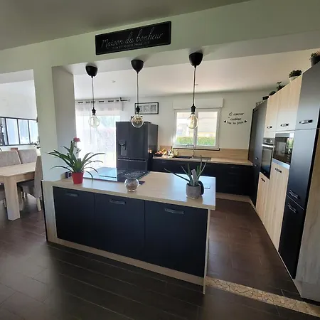 Проживание в семье Conforts Climatisees **24 Du Mans** *