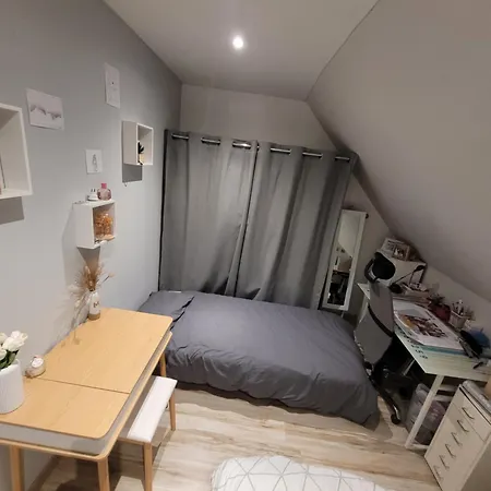 Conforts Climatisees **24 Du Mans** Privatunterkunft La Suze-sur-Sarthe